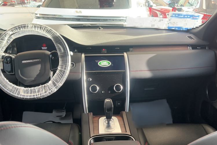 Used Land Rover Discovery Sport 2020 249 PS R-Dynamic Performance Tech Edition 5 Seats Interior 3
