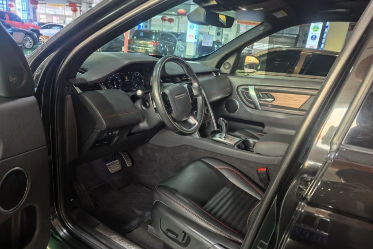 Used Land Rover Discovery Sport 2020 249 PS R-Dynamic Performance Edition Interior 3
