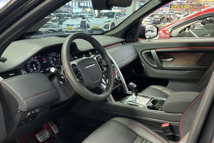 Used Land Rover Discovery Sport 2020 249 PS R-Dynamic Performance Edition Interior 6