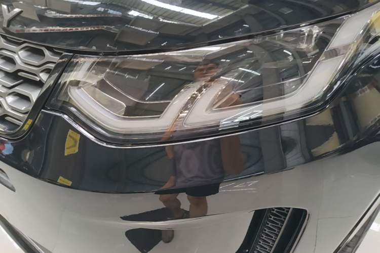 Used Land Rover Discovery Sport 2020 249 PS R-Dynamic Performance Edition Left Front Headlight