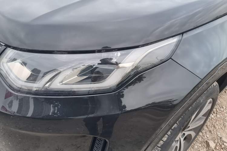 Used Land Rover Discovery Sport 2020 249 PS R-Dynamic Performance Edition Left Front Headlight