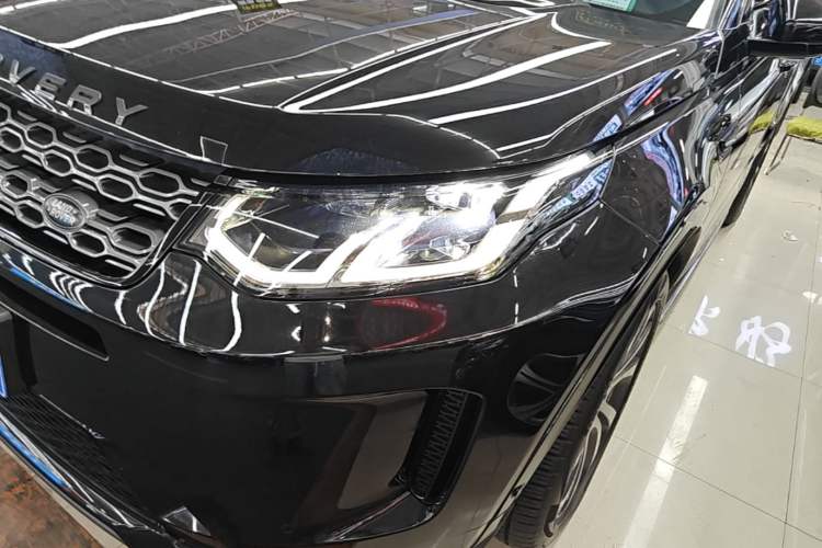 Used Land Rover Discovery Sport 2020 249 PS R-Dynamic Performance Tech Edition 7 Seats Left Front Headlight