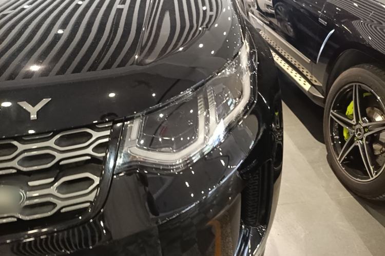 Used Land Rover Discovery Sport 2020 249 PS R-Dynamic Performance Edition Left Front Headlight