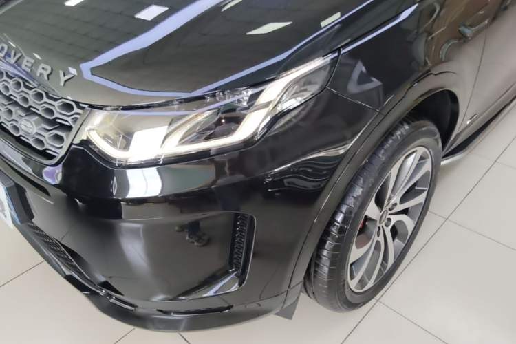 Used Land Rover Discovery Sport 2020 249 PS R-Dynamic Performance Edition Left Front Headlight