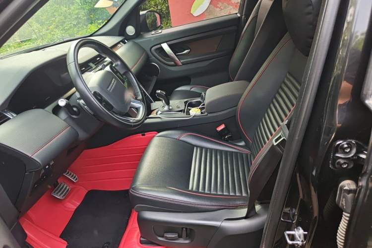 Used Land Rover Discovery Sport 2020 249 PS R-Dynamic Performance Edition Left Front Seat