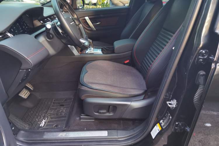 Used Land Rover Discovery Sport 2020 249 PS R-Dynamic Performance Edition Left Front Seat