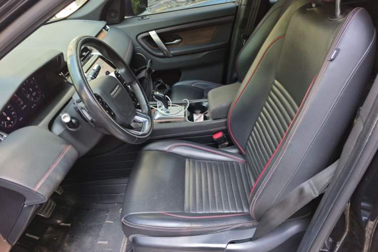 Used Land Rover Discovery Sport 2020 249 PS R-Dynamic Performance Edition Left Front Seat