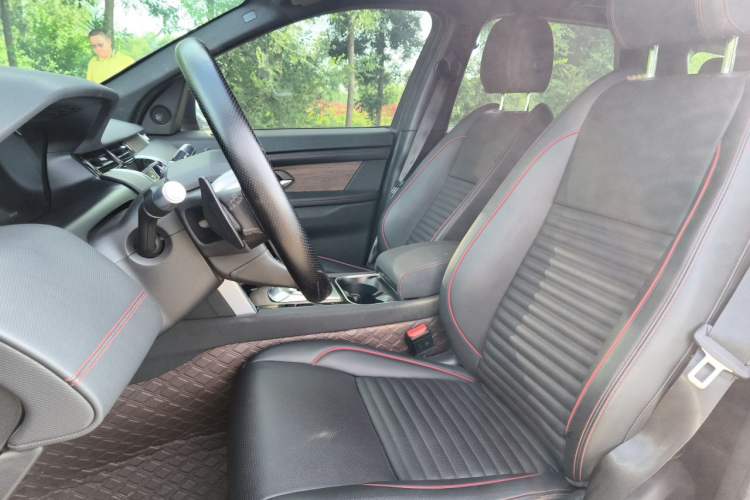 Used Land Rover Discovery Sport 2020 249 PS R-Dynamic Performance Edition Left Front Seat