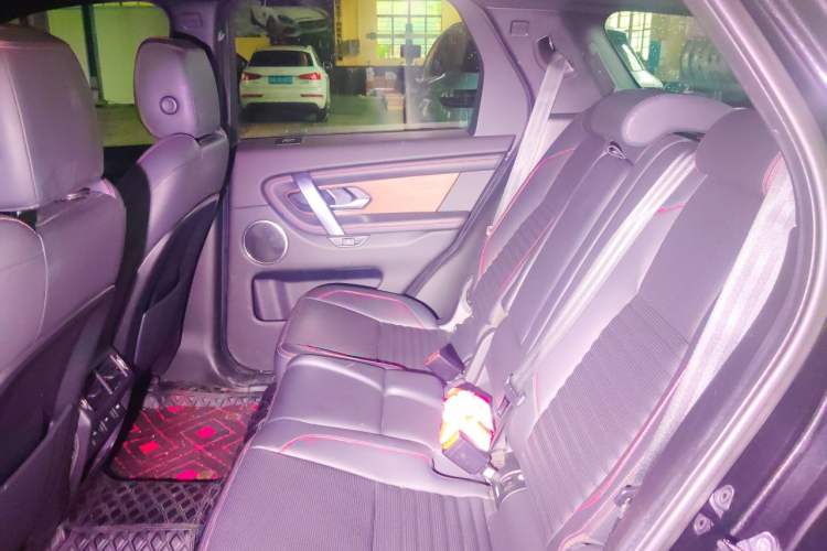 Used Land Rover Discovery Sport 2020 249 PS R-Dynamic Performance Tech Edition 7 Seats Left Rear Seat