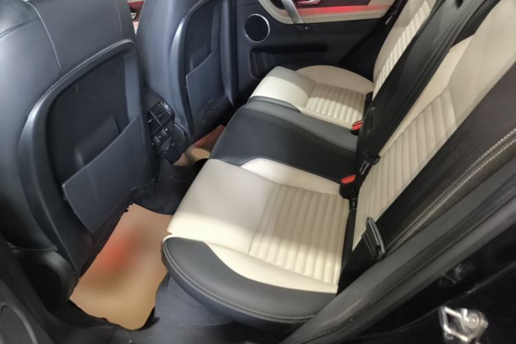Used Land Rover Discovery Sport 2020 249 PS R-Dynamic Performance Edition Left Rear Seat