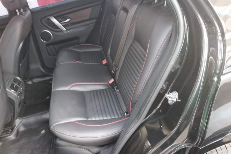 Used Land Rover Discovery Sport 2020 249 PS R-Dynamic Performance Edition Left Rear Seat