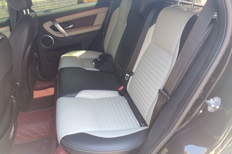 Used Land Rover Discovery Sport 2020 249 PS R-Dynamic Performance Edition Left Rear Seat