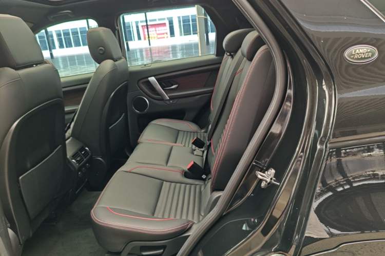 Used Land Rover Discovery Sport 2020 249 PS R-Dynamic Performance Tech Edition 7 Seats Left Rear Seat