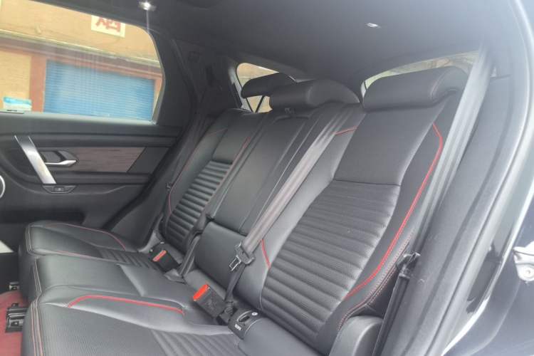 Used Land Rover Discovery Sport 2020 249 PS R-Dynamic Performance Tech Edition 7 Seats Left Rear Seat