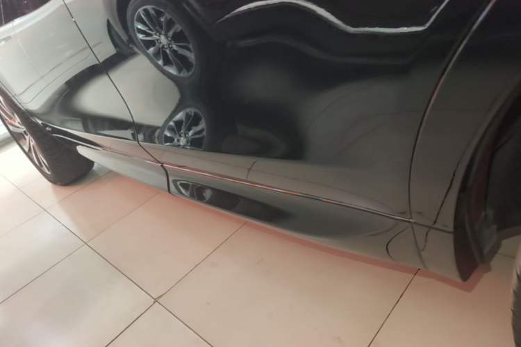 Used Land Rover Discovery Sport 2020 249 PS R-Dynamic Performance Tech Edition 7 Seats Left Side Sill