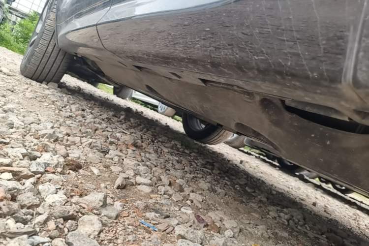 Used Land Rover Discovery Sport 2020 249 PS R-Dynamic Performance Edition Left Side Sill