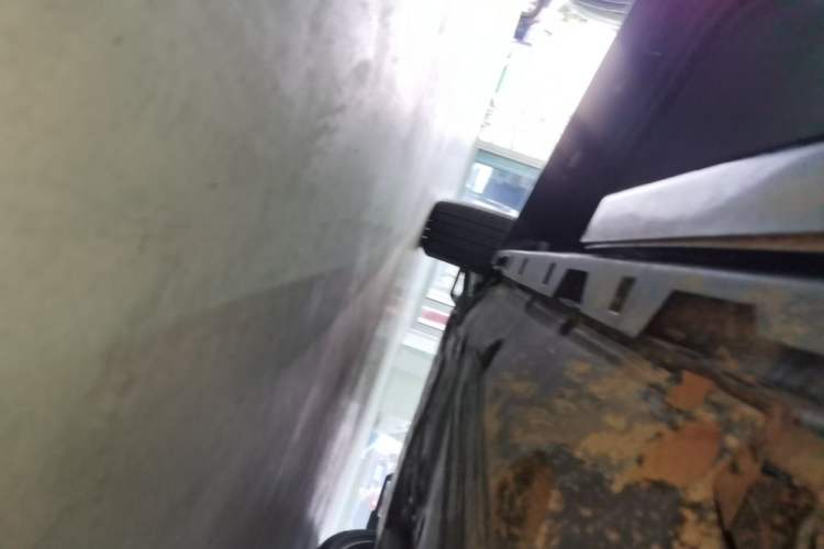 Used Land Rover Discovery Sport 2020 249 PS R-Dynamic Performance Edition Left Side Sill