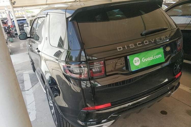 Used Land Rover Discovery Sport 2020 249 PS R-Dynamic Performance Edition Rear Left 45 Deg