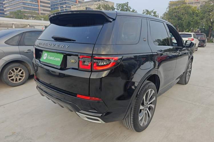 Used Land Rover Discovery Sport 2020 249 PS R-Dynamic Performance Edition Rear Right 45 Deg