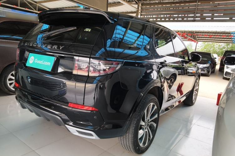 Used Land Rover Discovery Sport 2020 249 PS R-Dynamic Performance Edition Rear Right 45 Deg