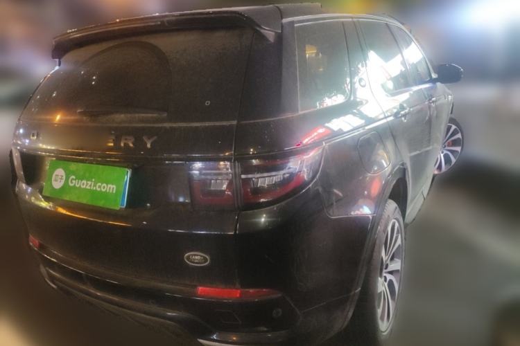 Used Land Rover Discovery Sport 2020 249 PS R-Dynamic Performance Edition Rear Right 45 Deg