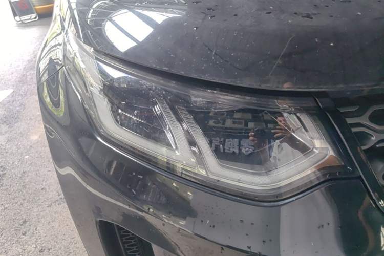 Used Land Rover Discovery Sport 2020 249 PS R-Dynamic Performance Edition Right Front Headlight