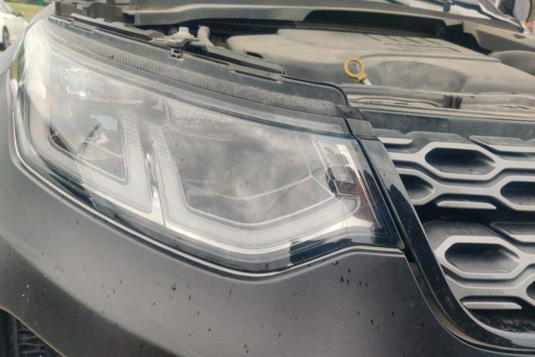 Used Land Rover Discovery Sport 2020 249 PS R-Dynamic Performance Edition Right Front Headlight