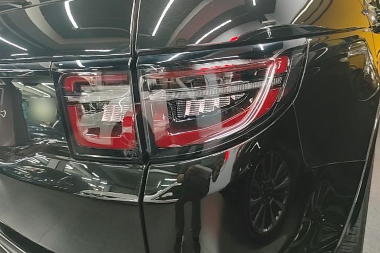 Used Land Rover Discovery Sport 2020 249 PS R-Dynamic Performance Edition Right Rear Taillight