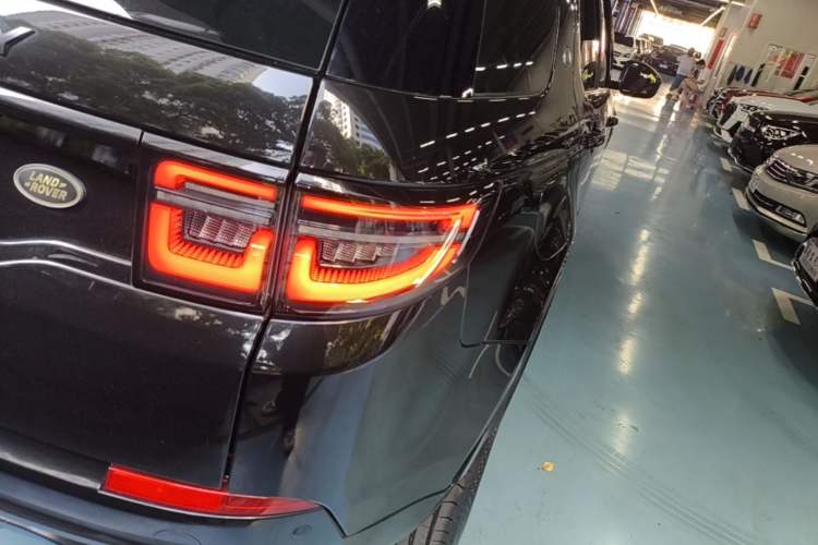 Used Land Rover Discovery Sport 2020 249 PS R-Dynamic Performance Edition Right Rear Taillight