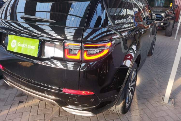Used Land Rover Discovery Sport 2020 249 PS R-Dynamic Performance Edition Right Rear Taillight