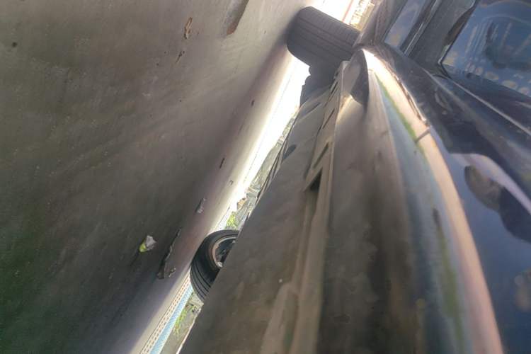 Used Land Rover Discovery Sport 2020 249 PS R-Dynamic Performance Edition Right Side Sill
