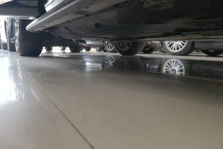 Used Land Rover Discovery Sport 2020 249 PS R-Dynamic Performance Edition Right Side Sill