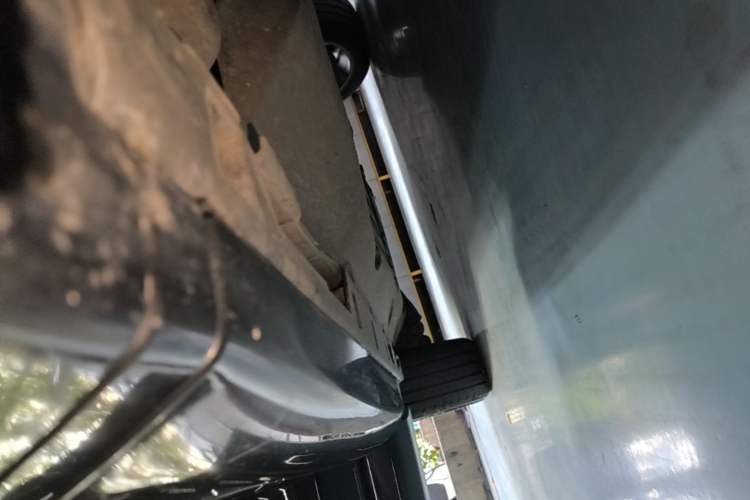 Used Land Rover Discovery Sport 2020 249 PS R-Dynamic Performance Edition Right Side Sill