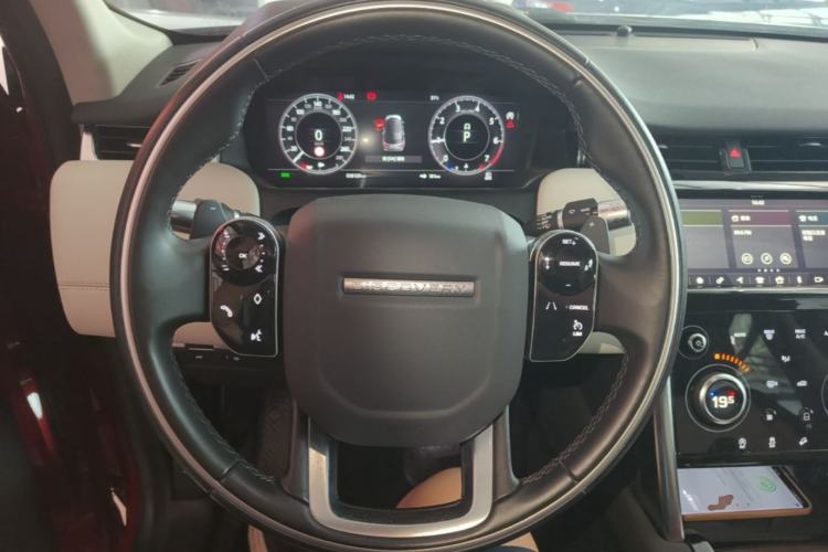 Used Land Rover Discovery Sport 2020 249 PS R-Dynamic Performance Tech Edition 7 Seats Steering Wheel