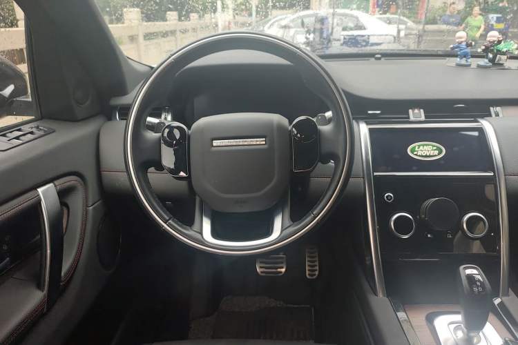 Used Land Rover Discovery Sport 2020 249 PS R-Dynamic Performance Edition Steering Wheel