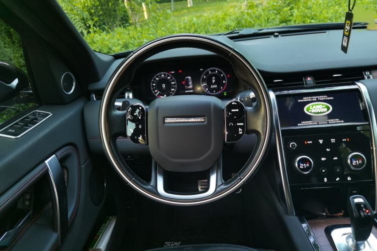 Used Land Rover Discovery Sport 2020 249 PS R-Dynamic Performance Edition Steering Wheel