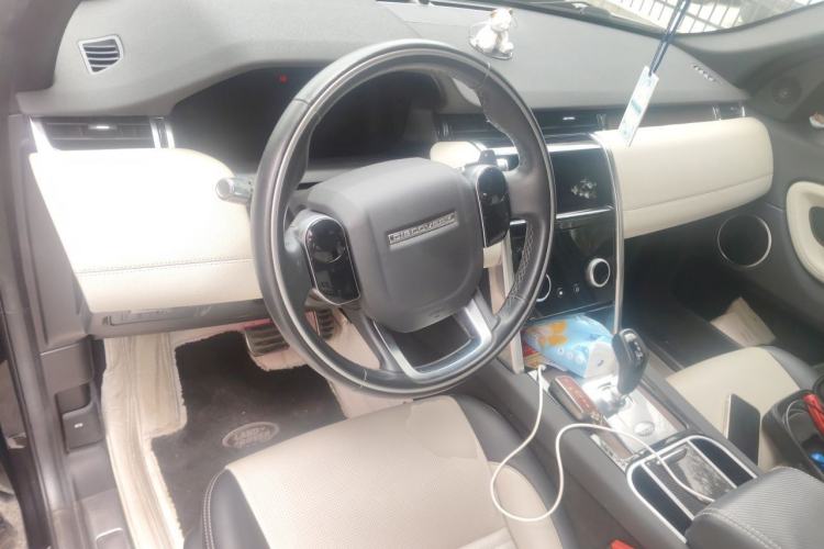 Used Land Rover Discovery Sport 2020 249 PS R-Dynamic Performance Tech Edition 5 Seats Steering Wheel