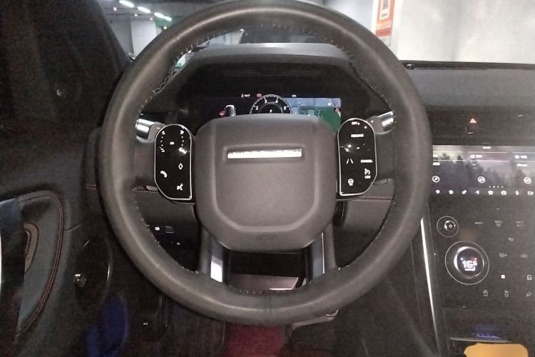 Used Land Rover Discovery Sport 2020 249 PS R-Dynamic Performance Tech Edition 5 Seats Steering Wheel