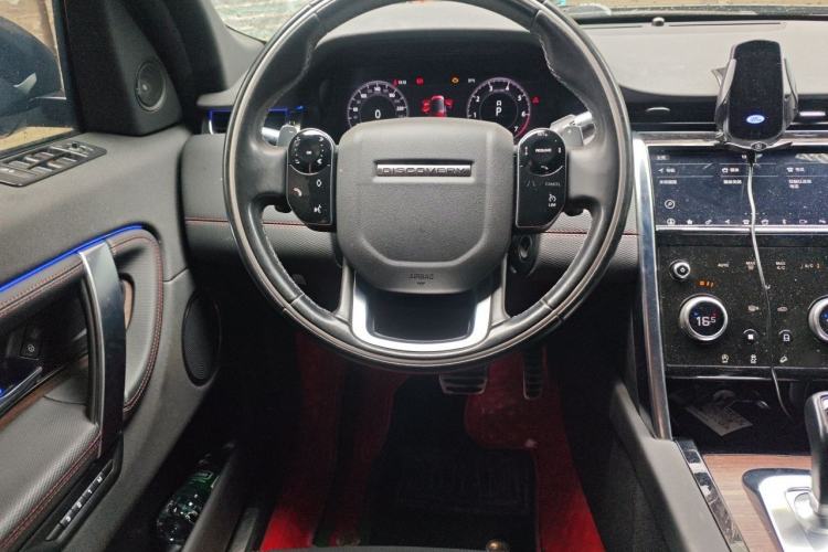 Used Land Rover Discovery Sport 2020 249 PS R-Dynamic Performance Tech Edition 7 Seats Steering Wheel