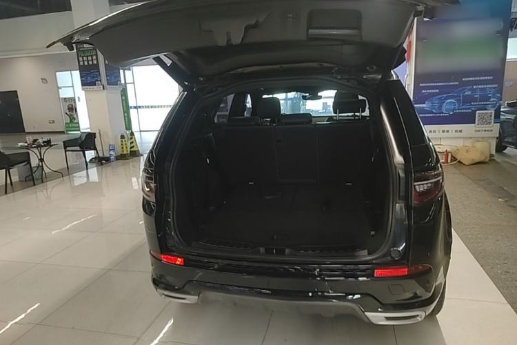 Used Land Rover Discovery Sport 2020 249 PS R-Dynamic Performance Tech Edition 7 Seats Trunk