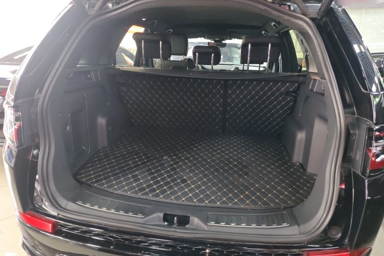 Used Land Rover Discovery Sport 2020 249 PS R-Dynamic Performance Edition Trunk