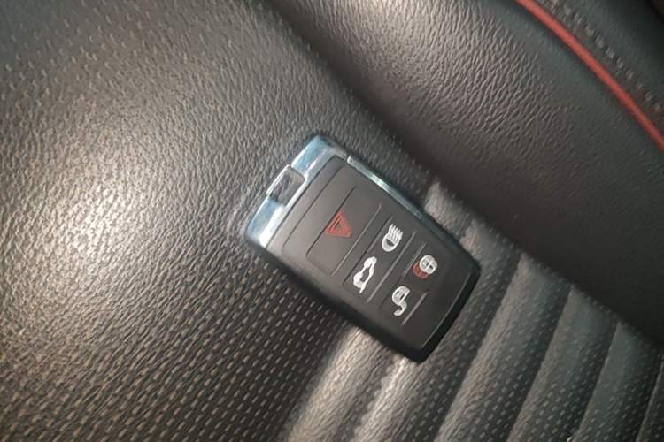 Used Land Rover Discovery Sport 2020 249 PS R-Dynamic Performance Edition Vehicle Key
