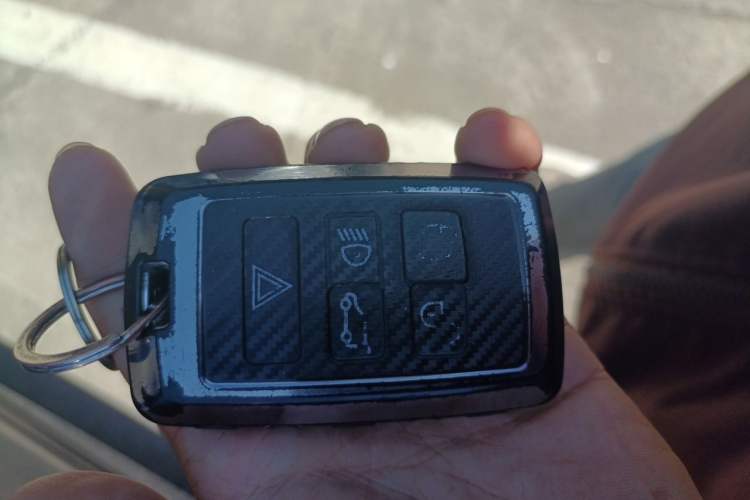 Used Land Rover Discovery Sport 2020 249 PS R-Dynamic Performance Edition Vehicle Key