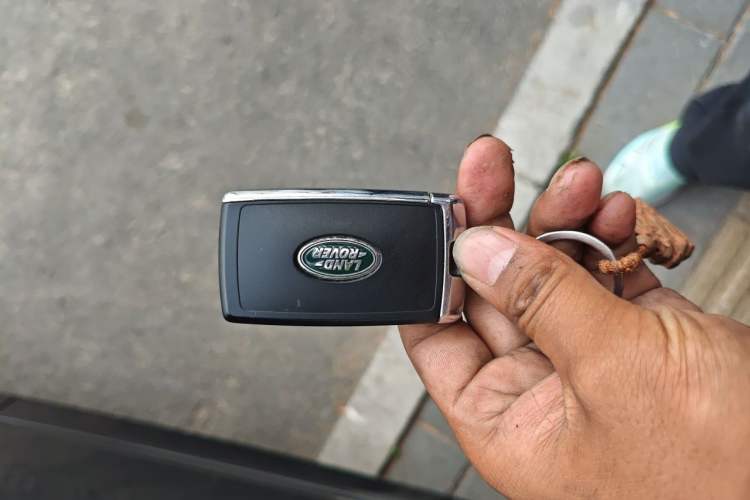 Used Land Rover Discovery Sport 2020 249 PS R-Dynamic Performance Edition Vehicle Key