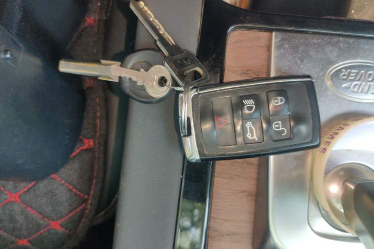 Used Land Rover Discovery Sport 2020 249 PS R-Dynamic Performance Edition Vehicle Key