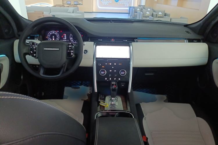 Used Land Rover Discovery Sport 2020 249 PS R-Dynamic Performance Edition Center Console