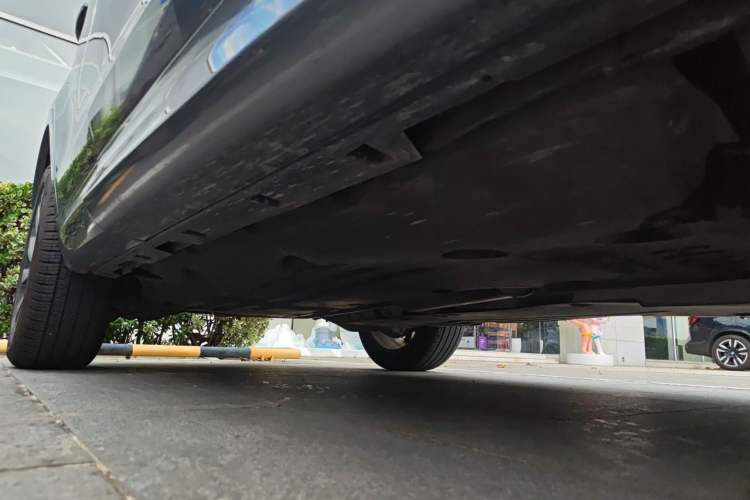 Used Land Rover Discovery Sport 2020 249 PS R-Dynamic Performance Edition Chassis Front Right