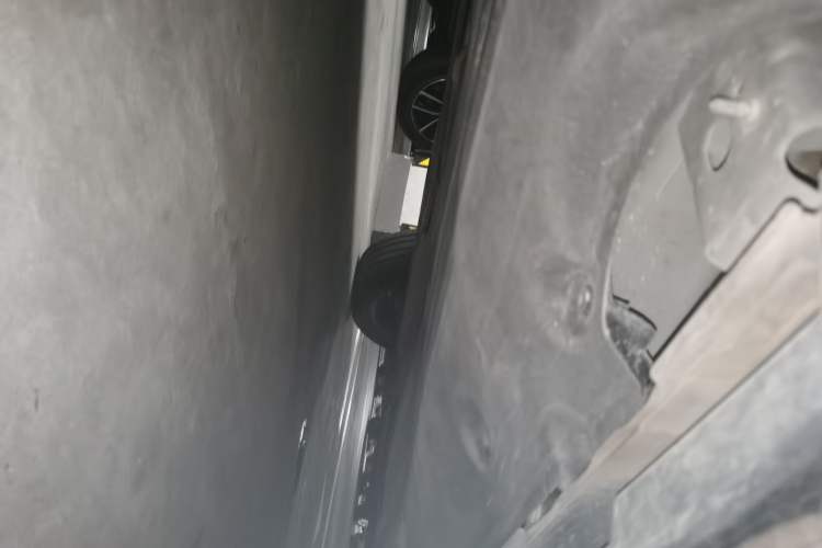 Used Land Rover Discovery Sport 2020 249 PS R-Dynamic Performance Edition Chassis Rear Right