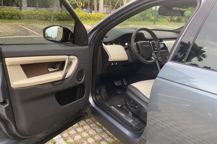 Used Land Rover Discovery Sport 2020 249 PS R-Dynamic Performance Tech Edition 5 Seats Driver Seat