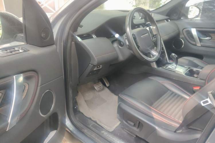 Used Land Rover Discovery Sport 2020 249 PS R-Dynamic Performance Edition Driver Seat